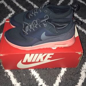 Nike Air Max  Thea